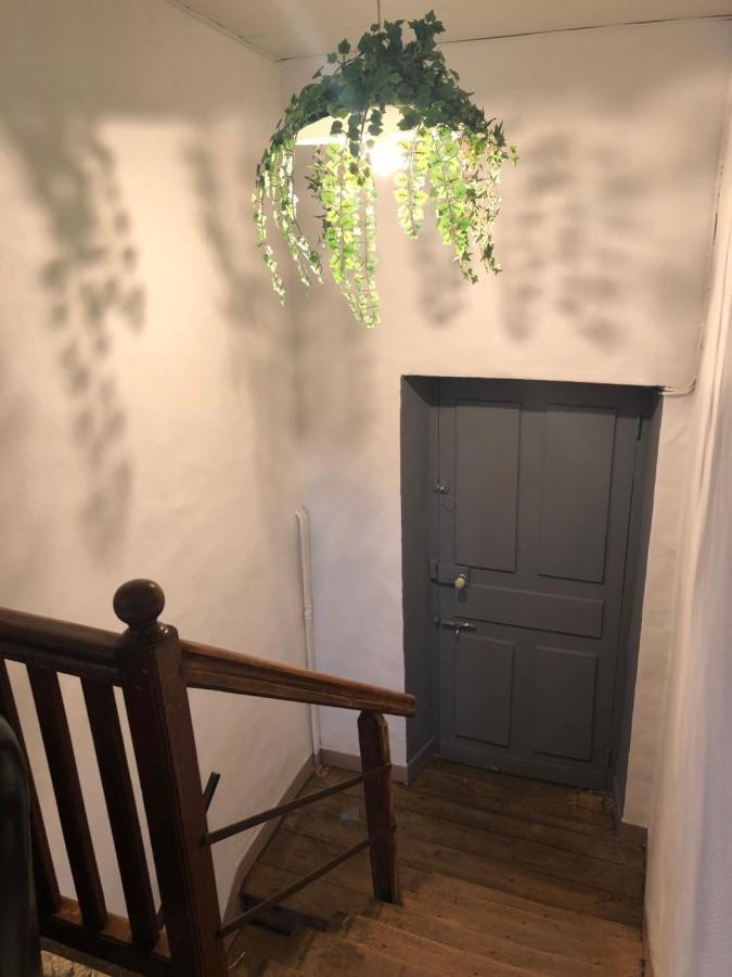 Chambre Bonheur Pugny-Chatenod Exteriér fotografie